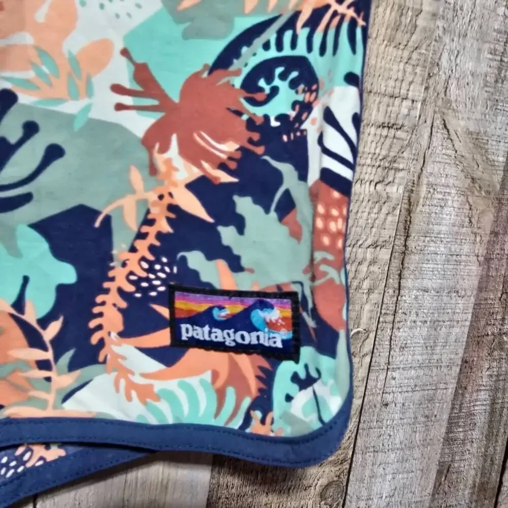 Patagonia Wavefarer Boardshort Scallop Hem Stretch 30 Beach Swim Coastal Surf